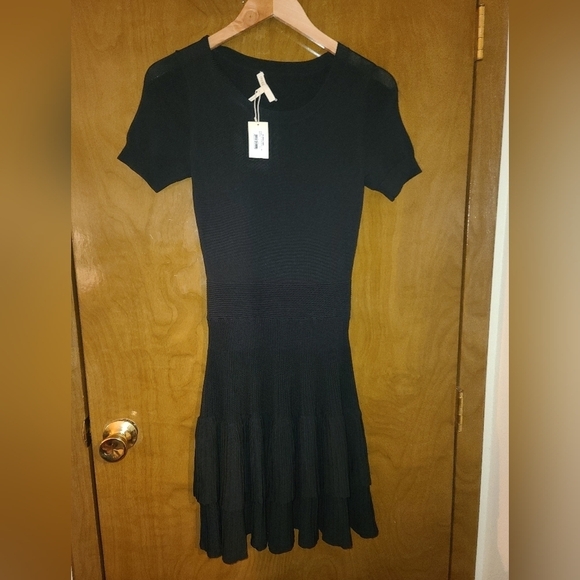 Maje Raliano Tiered Dress brand size 1 - Picture 2 of 8